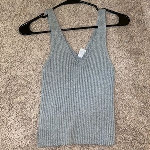 Grey tank top